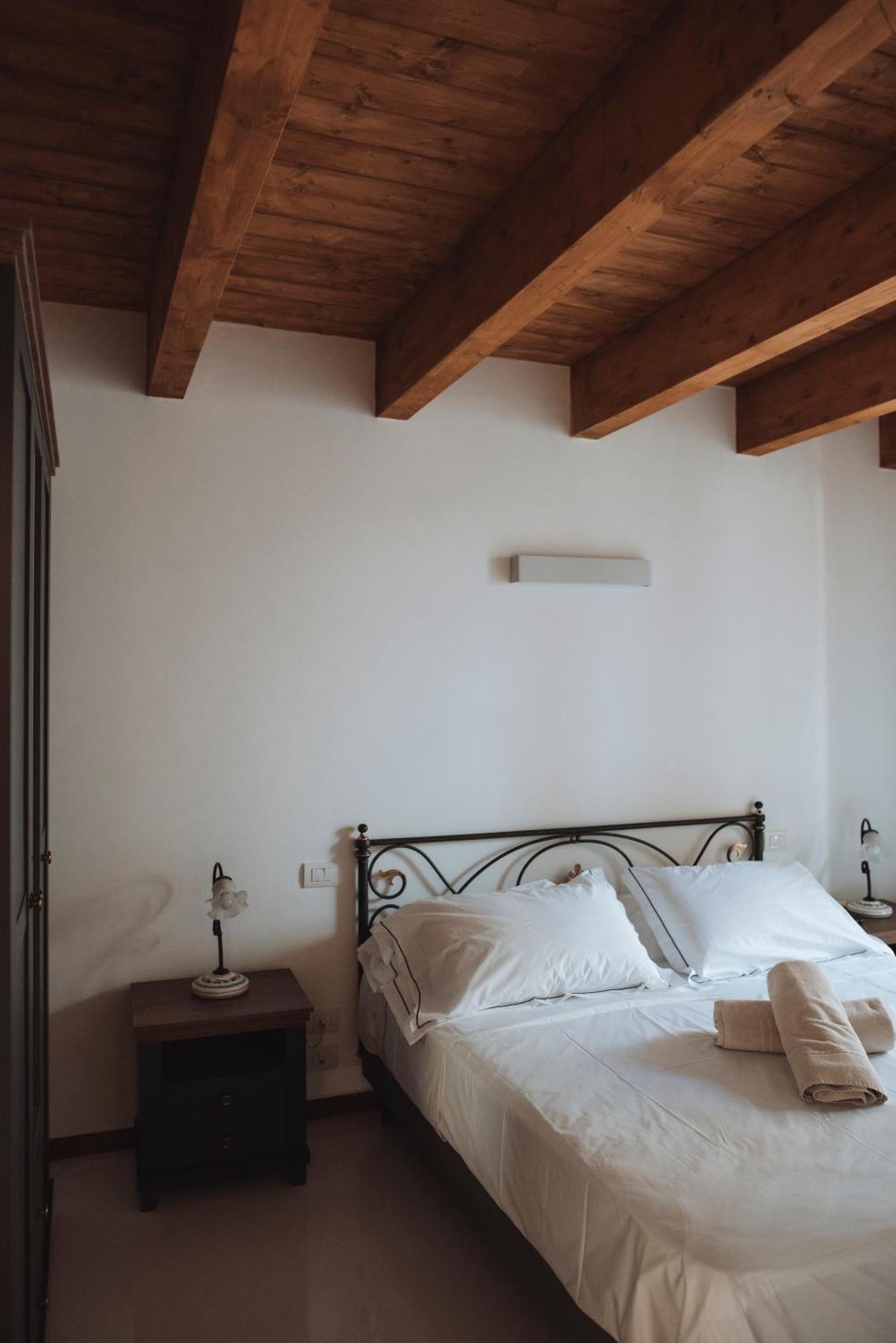 Villa delle Querce Resort Palo del Colle Esterno foto